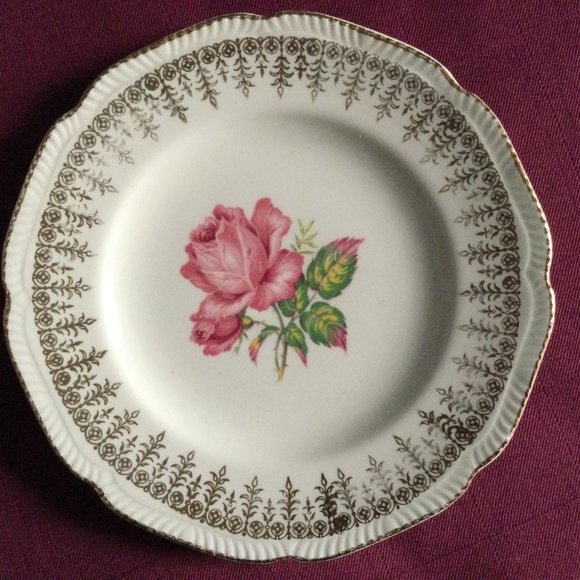 Set of 4 Royal Swan made in England 5.75" butter dessert bread plates red rose - Picture 8 of 9